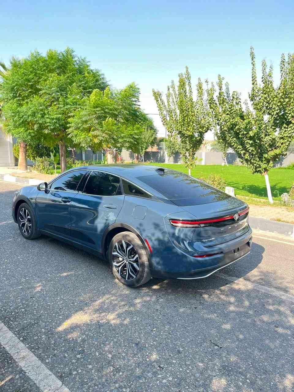 تويوتا كراون 2026 لون مميز سمنتي 🩶
موديل :2026 HEV هايبيرد🔋+بانزين 
مواصفات: Limited درجة1/1 AWD
داخل ابيض ملكي 👑 شاشه كبيره سماعات JBL 
كشنات كهربائي كشنات هيتر وتبريد رادار امامي وخلفي  عداد الكتروني ديجيتال 
مودات قياده : ECO/NORMAL/SPORT/CUSTOM
بريك كهربائي 
ماشيه: 30mi
حادث السياره 3قطع امامي بدون شاصي ودواخل ايرباك سستم شركه 
سياره بدون رقم تترقم شمالي شرط الرقم ابيع
سعر: 275ومجال
***********
***********
