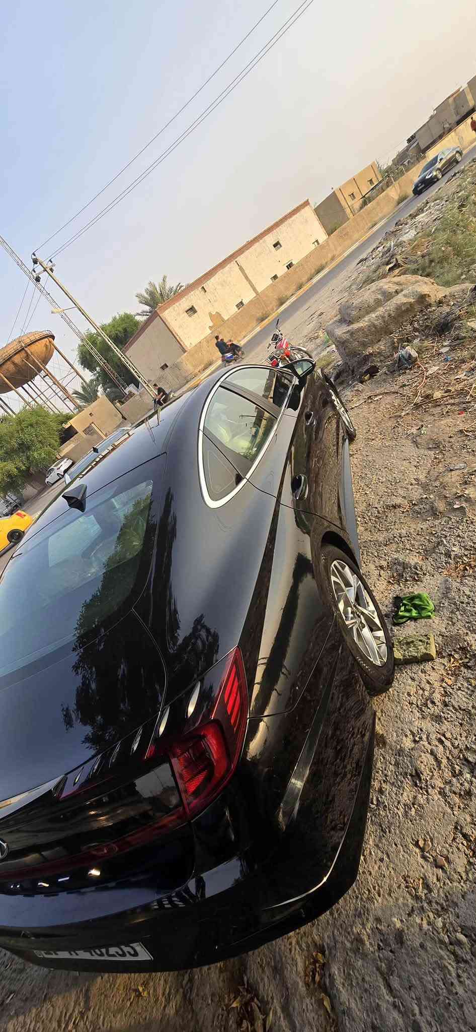 السلام عليكم سوناتا 2023 مرقم مثنى معوقين وكاله عامه باقي سنتين تصير حره حادث تبديل بنيد فقط بدون عابر 
ماشيه 38 الف فقط سياره جديده مكاني رميثه السعر 153 وبيهه مجال.     ***********
