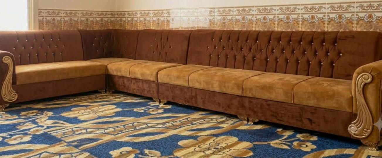 ياالله
تخم ديوان 20 مقعد نظيف السعر 500 

عنوان بغداد التاجي حي الحسن العسكري ع 

*********** واتساب*********** يوجد توصيل

