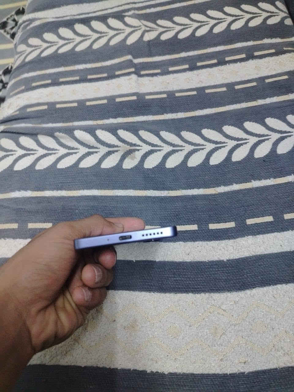 سلام عليكم مبايل POCO M 6 Pro ذاكرة 512 جهاز على بلاد ممبدل بي اي شي سعرة 300 نهايتة 250 قفل قفل   رقمي بي واتساب*********** المو شراي لا يدخل ويكسر بحلال الناس
