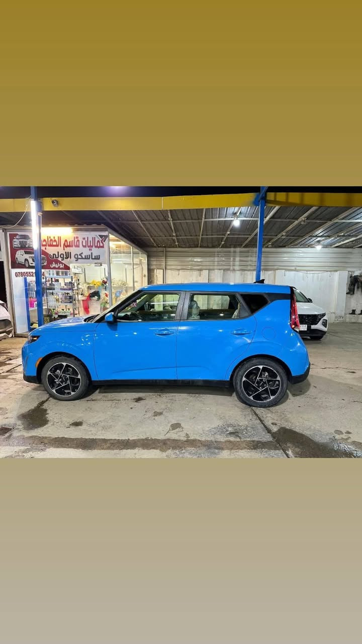 🚗 كيا صول موديل 2023  فول 1/1 رقم بابل باسمي تحويل ثاني يوم 

 • المحرك: 2000

 • شاشة كبيرة 
, فتحه 
 • كار بلاي 
• بصمه 
• تشغيل عن بعد
• بصمه ابواب
 • كاميرا خلفية
• تدفئة كشنات
 • مكيف هواء
 • تتوقف ذاتي
• تحديد مسار 
 • أنظمة أمان (ABS – ثبات إلكتروني – مانع انزلاق)

📊 تفاصيل السيارة:
▪️ الموديل: 2023
▪️ اللون: ازرق
▪️ الممشى: 63km
▪️ الحالة: موضح بالصور (شاصي لغود مكفولات)  
▪️ الاتصال او واتساب على الرقم التالي ***********
▪️ مكانها بابل
