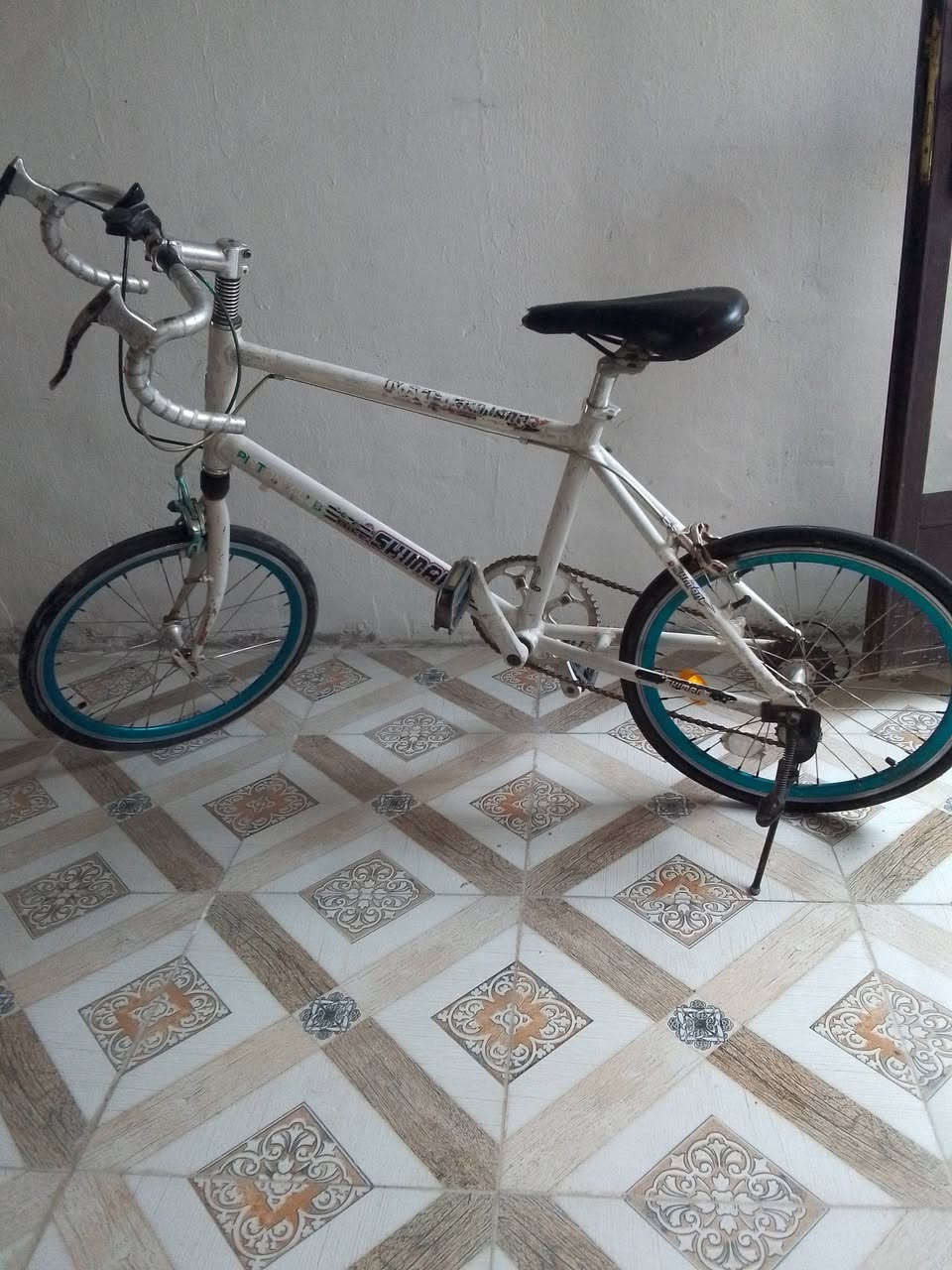 سلام عليكم باسكل البيع ياباني كلش نظيف 6كير جوابه جدد باسكل كلش نظيف حجم 20سعره 75بي ظرر يراد تأير اله مكاني الزعفرانية يم عمارات سعيده ***********مستعجل على البيع
