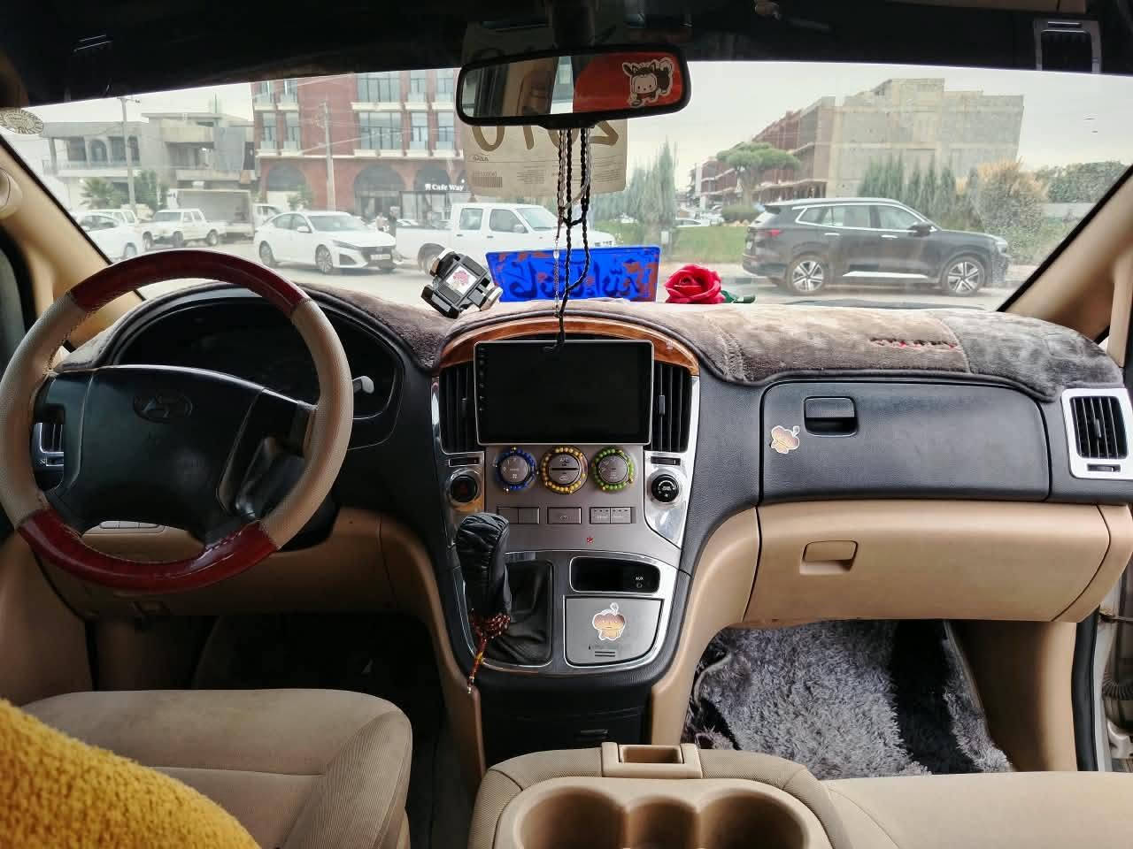 سەرتا بەناوی خوا
ستاریکس 
2009‌
بۆیاخی نیە
مەکینە سۆپەرە  مفتوح 
گیرو مەکینەو ئەکسڵی بەشەرت
سەنەویە بەشەرتی حاسیبەو ئەولیات
تەبریتی سارد و گەرمی بەشەرتە
جامی کارەبایە
ئایپاتە ومەکەبەری بیلادی تیایە
چوار تایەیی  لوک لوکە
کارەبای بەشەرت
گێجەکانی بەشەرت
تەقەو رەقەی بەشەرت
فول جوانکاریە
گاعیو کوشن و سەقفی لۆکە
یەک دینار مەسروفی تیا نیە 
ماڵی دۆستە
سعری 
شوین کلار 
بۆ زانیاری زیاتر
ژ.م ***********
