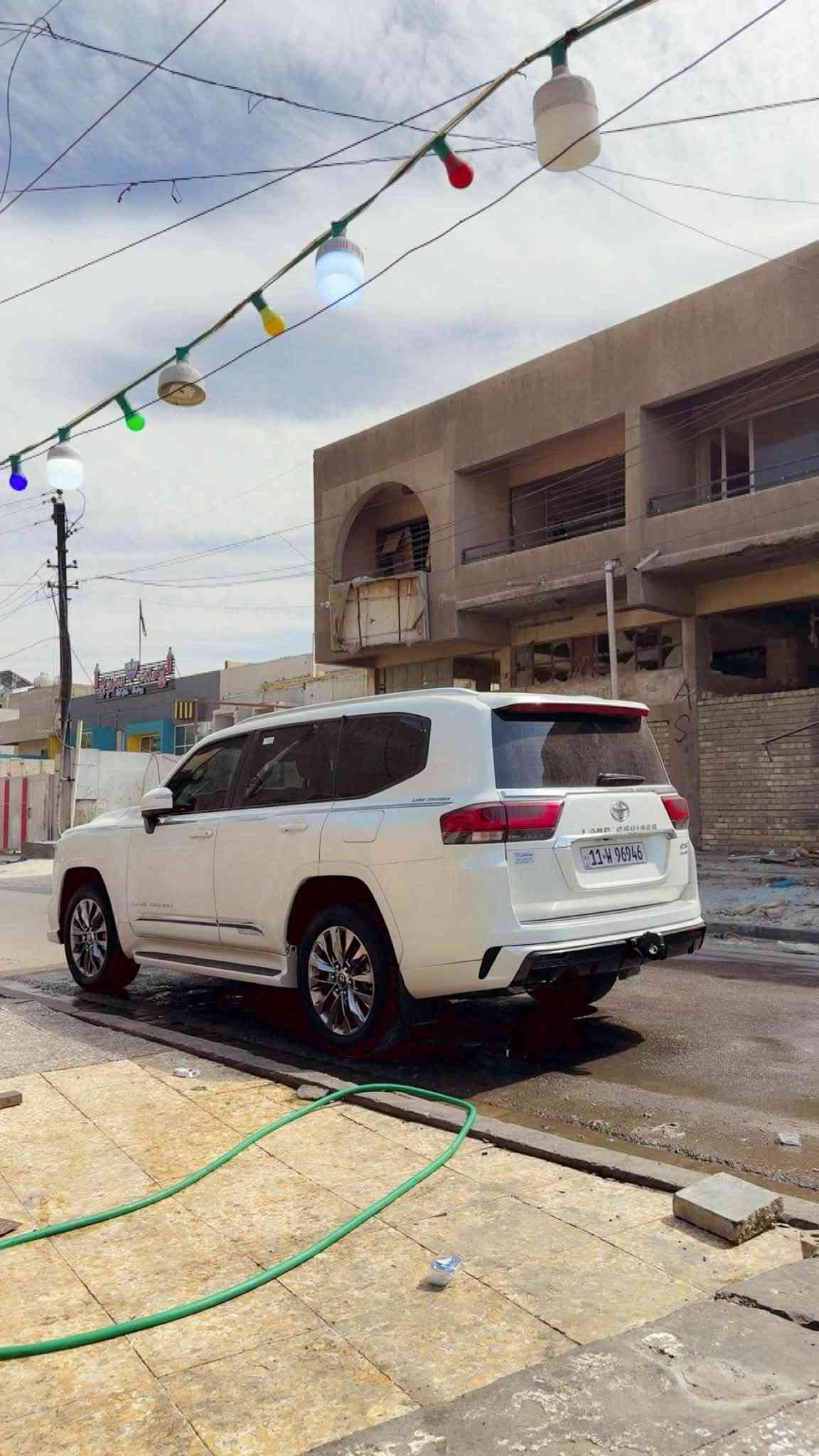 سلام عليكم  الاندكروز ساز مديل 2023 بيه شويه صبغ بل بنيد وباقي مكفوله ماشيه 60 الف  مكاني بغداد حي الجامعه 
السعر 60 الف بيه مجال 
الاستفسار على الرقم ***********
