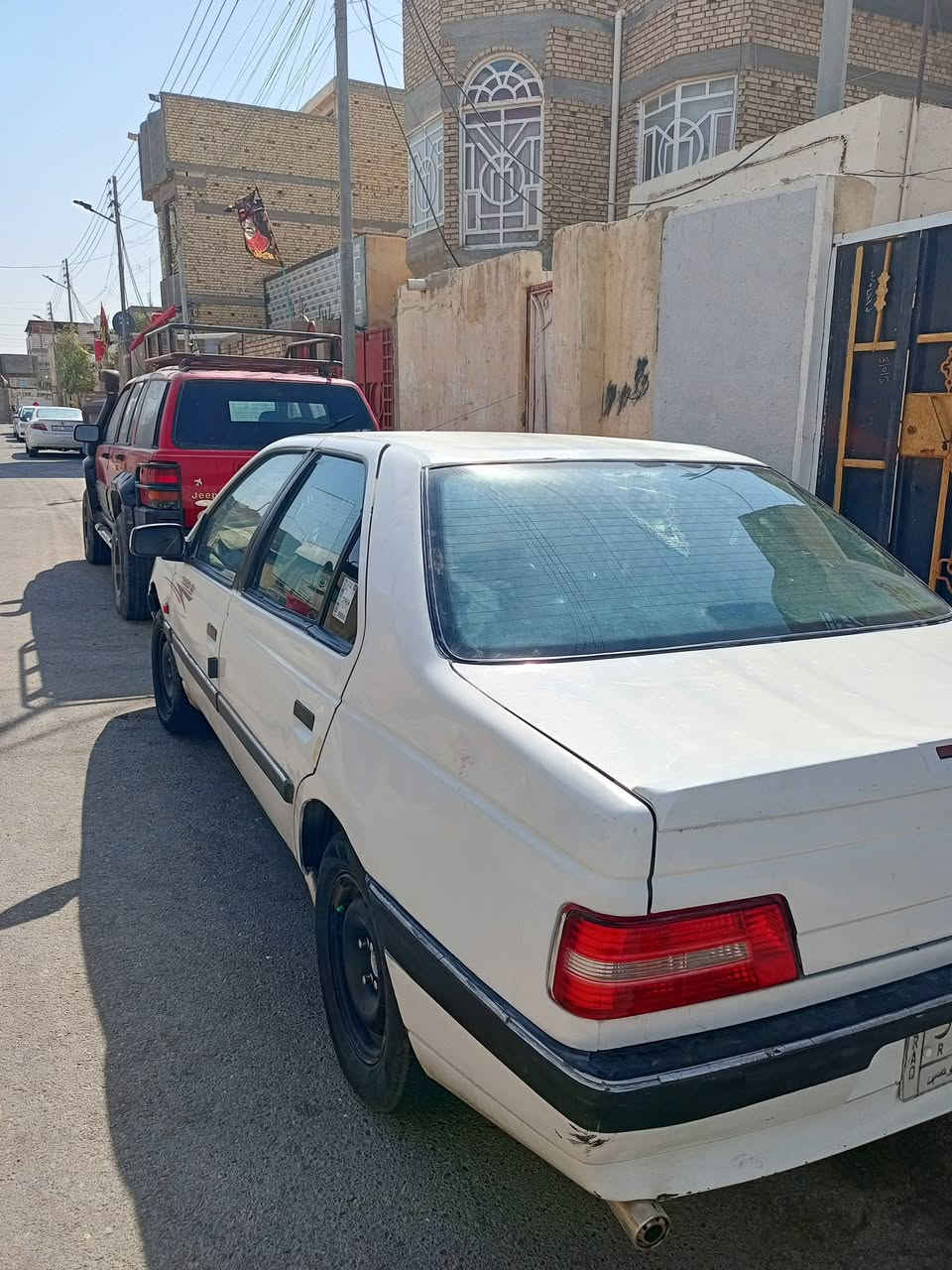 بيجو405 للبيع موديل 2014خصوصي مكفوله من كلشي كير مكينه حداديه تخم تاير كهربائيات كلها شغاله مكاني بصره حيانيه سعر 36 وبيها مجال ترهم مراوس للستفسار*********** متواجد وتساب
