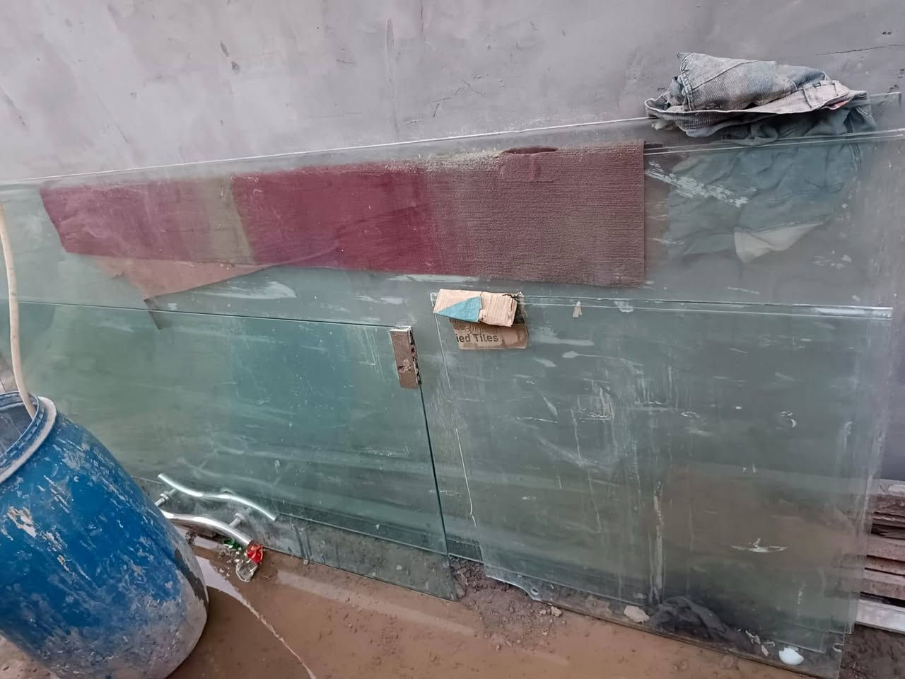 جام خانه ثقيل للبيع بسعر مناسب ما بيه اي نقص مشترا بدون استعمال اخذته جديد بسعر 750 ما ستخدمته رايده 400 وبيه مجال 

العرض 345
الارتفاع 300  

***********
