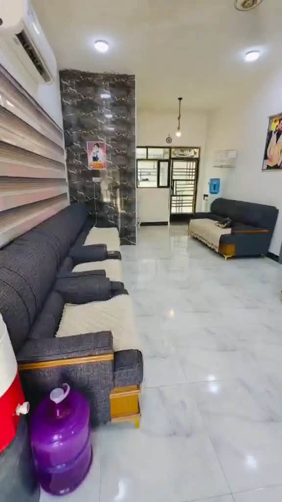 � دار للبيع – بيع بألاقساط او نقد
📍 العنوان: حي الأمين – داخل مجمع سعيد
📜 الملكية: زراعي سند 25
📐 المساحة: 300 متر

🏠 تفاصيل الدار:
• غرفتين نوم
• صالة استقبال
• مطبخ
• صحيات داخلية وخارجية
• كراج
• حديقة 🌿
• البناء: طابوك وصب كونكريت

🔺#للاستفسار مراسله واتساب ع الرقم التالي 

http://wa.me/+964*********** مقتدى 📲

—————————————————————
او زيارة مكتبنا

🔺العنوان:- حي الجامعة شارع عشرين مكتب مقتدى العكيلي للعقار والمقاولات العامة
