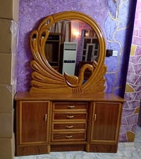 غرفة اخشاب اخت جديدة سعرها 1200000مليون وميتين.. مكان الشعب  نص مكتوب ...