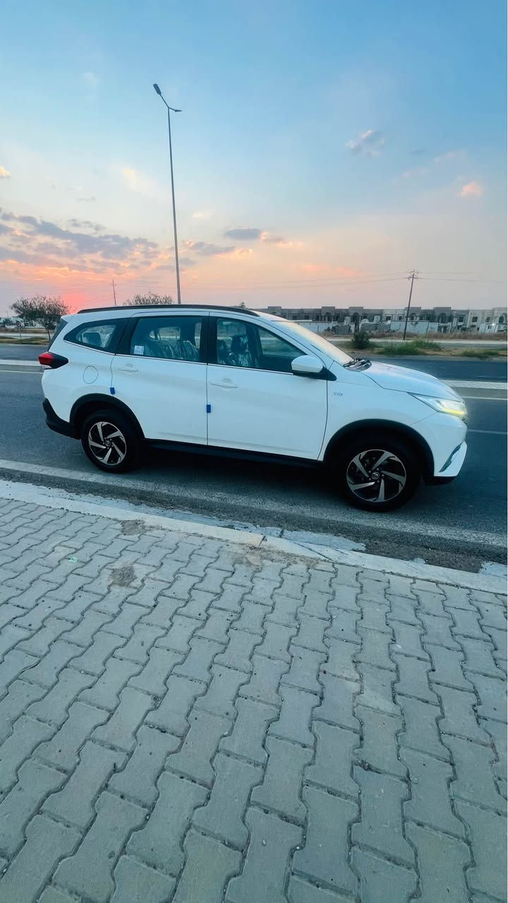 تويوتا راش  مؤديل 2020
كلين بدون صبغ سيارة جديدة جدا تبريد ثلج وتبريد مركزي 
شركة ساز SAS vvt.i خليجي ياباني ٤ سلندر مكفول حتى المجاول مامفتوح 
.... مواصفات
بصمه
٧ راكب
تبريد مركزي ٧ قطع
تبريد شاشه بيانو
لد امامي خلفي
لايت ٣ عدسات
تحكم ستيرن
حساسات
كامرا خلفيه
اكسل دفع خلفي
وبيه هوايه مواصفات
سياره نظيفه كلش ما بيه اي شي دعاميه الدعاميه مكاني كركوك سعر 148 ومجال بسيط جدا  للاستفسار اتصل *********** كركوك, العراق
