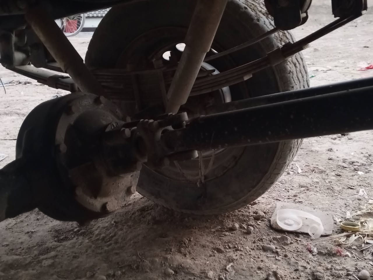 سلام عليكم شباب ذني وركات بلاديات مراوس اب ورك عدل لعنده لايقصر ***********

