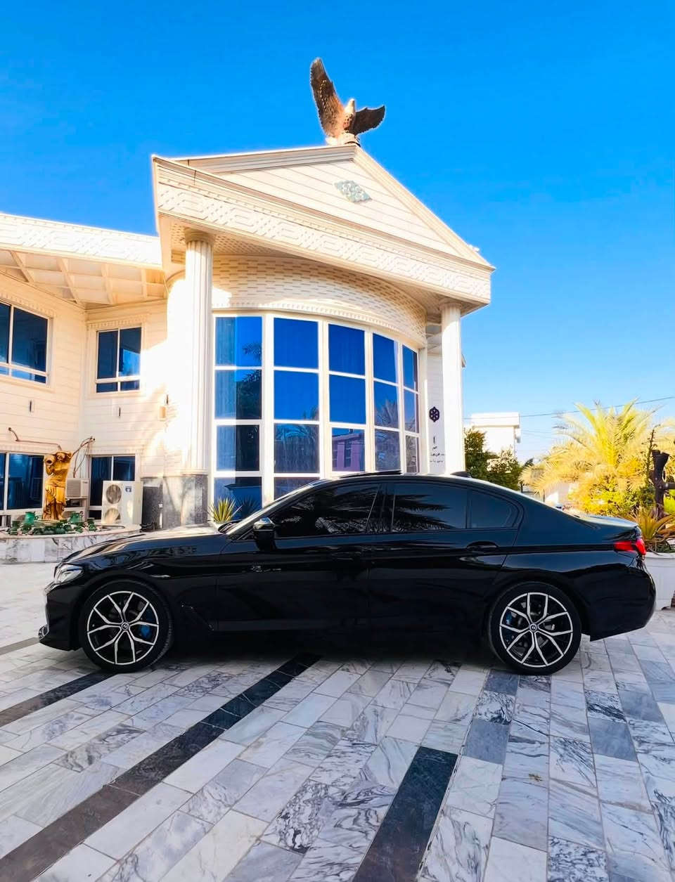 ‏✅BMW 530i
السلام عليكم شباب
للبيع 2021 kit M 

( بلاك اسود ملكي ◼️)

‎مكينه 2.0 توين تيربو  يعني ميحتاج نسولف 
‎🚀دفع خلفي 
‎المواصفات 1/1 فول 🔰
تشغيل عن بعد 
‎داخل مشمشي 🔶
فتحة سقف
صندوق كهربائي يفتح بلرجل 
مري شفط + اشاير بلمري 
Auto Dim مرايه جانبيه والوسط نوع 
‎ عداد ديجيتال + ماوس تحكم
ابواب 4 بصمات انارة ترحيب -شاشه في كبيره لمس وميزه كار بلي 
‎كشنات اماميه كهرباء كشنات هيتر 3 مراحل + كاميرا خلفيه + ليد خلفي 
‎فول حساس امامي + خلفي 360 درجة + 
هيتر ستيرن 
‎لايتات عدسة زينون + داخل 12 لون + حساس مطر اوتو
‎ + تبريد قطعتين 
‎تحكم تبريد خلفي + هاند بريك دكمه + اوتو هولد + 
‎مود درايف+   
كاعيات الشركة بيه🫢
-مزوده ب انظمه قياده وردارات 
-رادار امامي مانع للتصادم يضهر بل شاشه الاماميه 
-رادار جانبيه النقطة العمياء مع تنبيه صوتي 
-شاشه كبيره 

🟢السيارة صفر مسج مناقصها اي شي دهن و فلاتر اصلي بانزين فول محسن حيل مداريها لسيارة حتى دسكات اصلي امامي خلفي جديد 
تخم تاير جديد 24
السيارة بوليش و نانو جديد 3m امريكي 

‎ ⚜️ اضافات اخرى ⚜️

تطعيم الفجوج بماده الهبات الفسفوري يعني مو صبغ من مركز بوب
- 🔥 -  Mفووول( كت ام )مع شعارات الـ 
‎🟢( لحية + سبايدر + دفيوزر +  شباك ليد ضوئي) 
حادث السياره بسيط حيل شبه كلين شبر صبغ بلجاملغ فقط وبارد بلبنيد اصبعين بدون ايرباك بدون ايرباك  السياره كفاله من الفتح والتبديل والكير والمكينه جدد لوك 
كتلوكات الشركه وياها 
رقم اربيل بسمي شخصيآ تحويل 

للأستفسار / ***********
