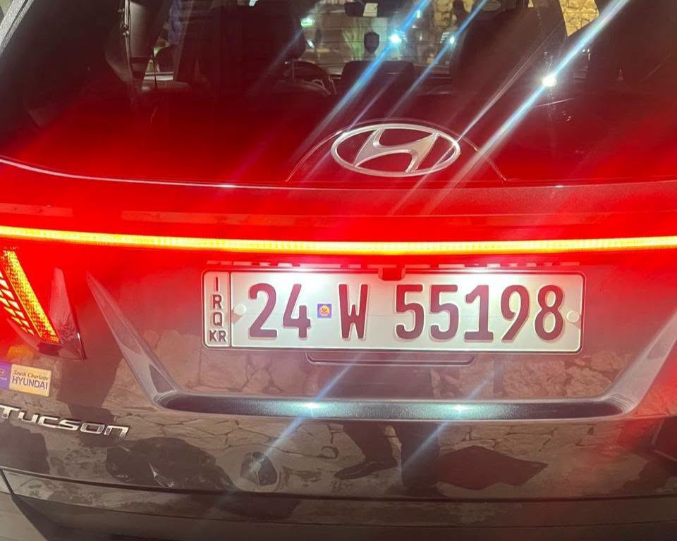هیۆندای تۆکسون 2023 فول مواسەفات 
36 هەزار کیلۆمەتر ڕۆشتووە 
سڵایت 
کوشن جلد 
گێچ دیجیتاڵی 
سێ پارچەی بۆیاخە 
بۆنیدی و چەمەلاخی و دەرگا 
بێ شانسی کەمێکی ناوی گرتووە 
ئێرباگ سیستەمە 

سعر: لە کۆمێت داوای بکە ڕاستەوخۆ بۆت دێت 📩 

گێر و مەکینەی بەشەرت 
هیچ کێشەیەکی نییە 

ژمارەی خاوەنی 
***********
