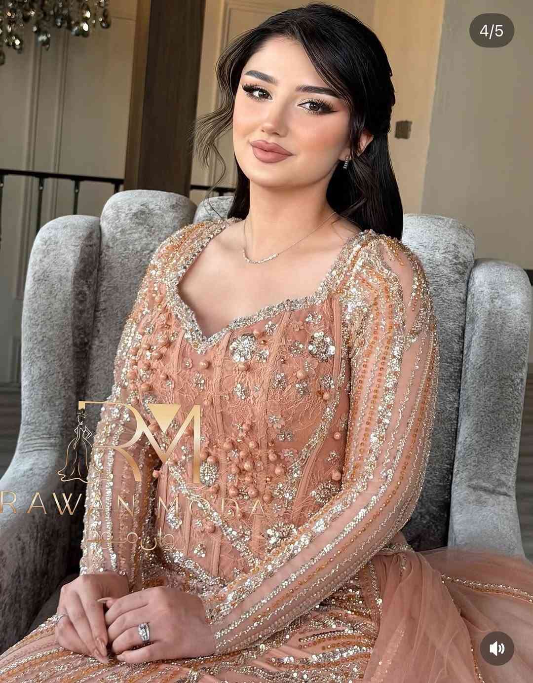 ‎هنا كل ماتحلمين به 🧚🏻
‎ولكن بطريقه مختلفه

‎لێره‌ خه‌ونه‌كانت به‌ دیبێنه
‎به‌لام به‌ شێوه‌یه‌كی جیاواز 💁🏻‍♀️

‎عنوان : كركوك- شارع المحافظة - قرب فندق صنوبر

***********☎️
***********☎️

#rawan #moda #followforfollowback #follow #hawler karkuk slemani model bride bridal bridalmakeup salon makeupartist photography instagood instagram wedding weloveshopping drees dress shoping post reels reelsinstagram

نص مكتوب في الصور:
- RAWAN MODA روان مودا
- 2/5
- RM
- RAWAN MODA
- روان مودا
- 4/5 RAWAN MODA روان مودا
- 3/5
- 5/5
- RAWAN MODE
- روان مود