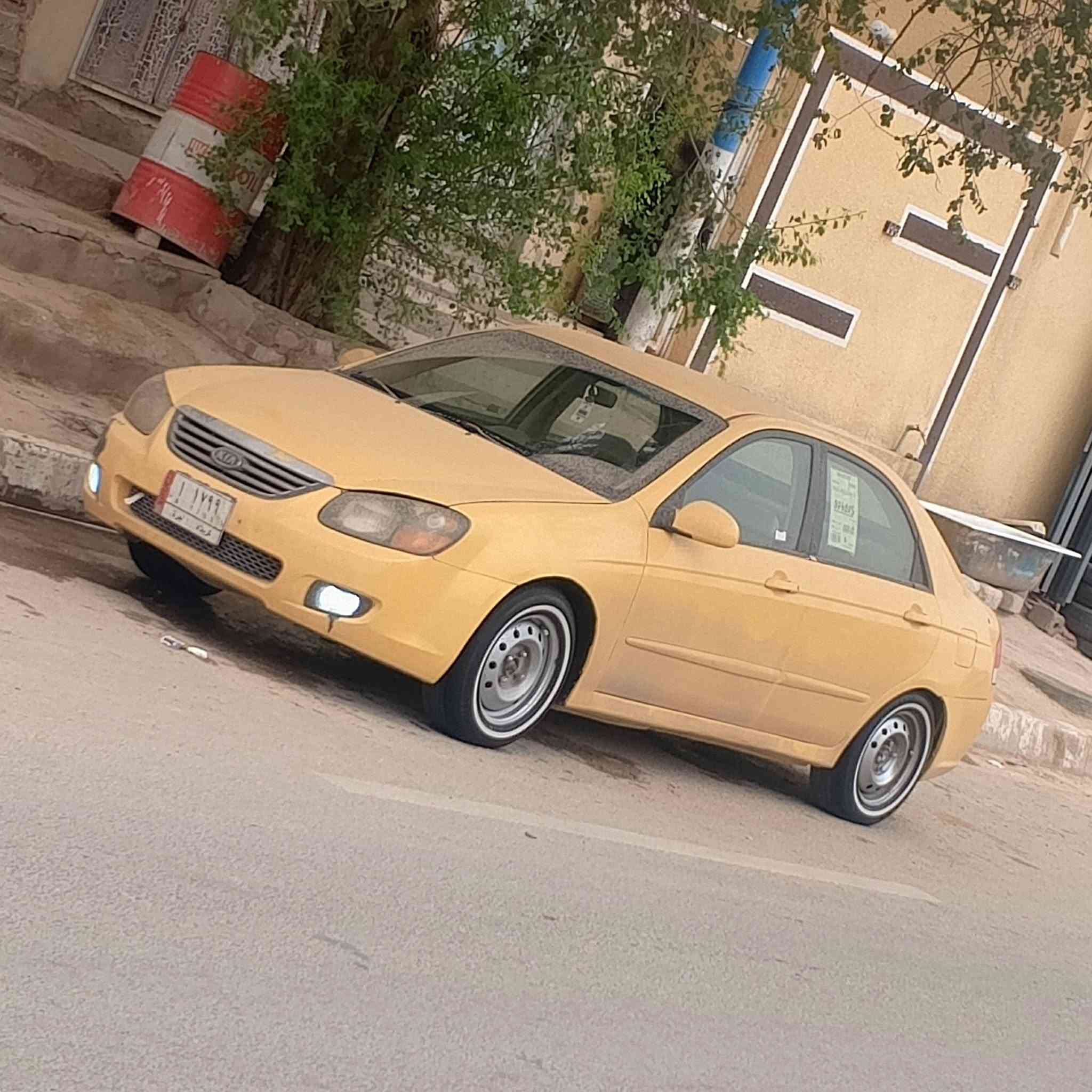 سلام عليكم سياره اسبكتره للبيع موديل 2009 وارد امريكي حادثه جاملغ وبنيد وهنا بلعراق جاملغ خلفي 
مكينه وحداديه تبريد جديد فقط الكير تعبان غرفتهة دوشمه جديد كامله ***********
