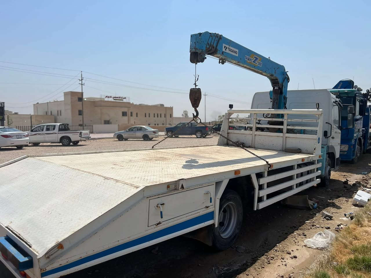 السلام عليكم اتيكو اكرين للبيع السعر 140 ورقه موديل 2004 سطحيه جديده مع كرين سوبر زت 4 سلايات رجلين مخالف السياره 4 سلندر مكفوله كفاله عامه من كل النواحي بدون رقم فقط بيهة أوراق قرار 102 باقي ع دفع الكمرك ابيعلك هذا الموجود *********** مكان صلاح الدين تكريت
