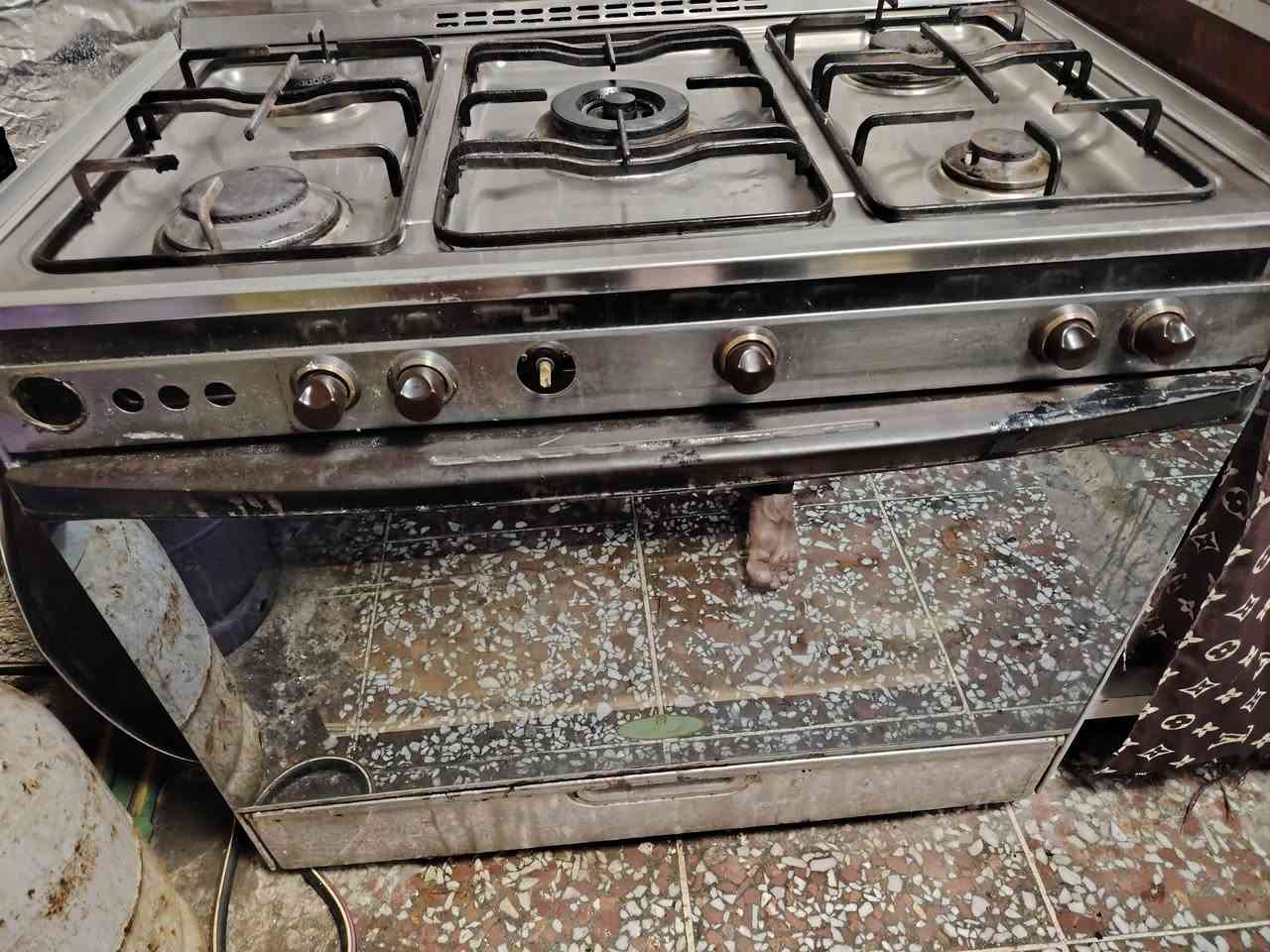 سلام عليكم طباخ البيع ***********

