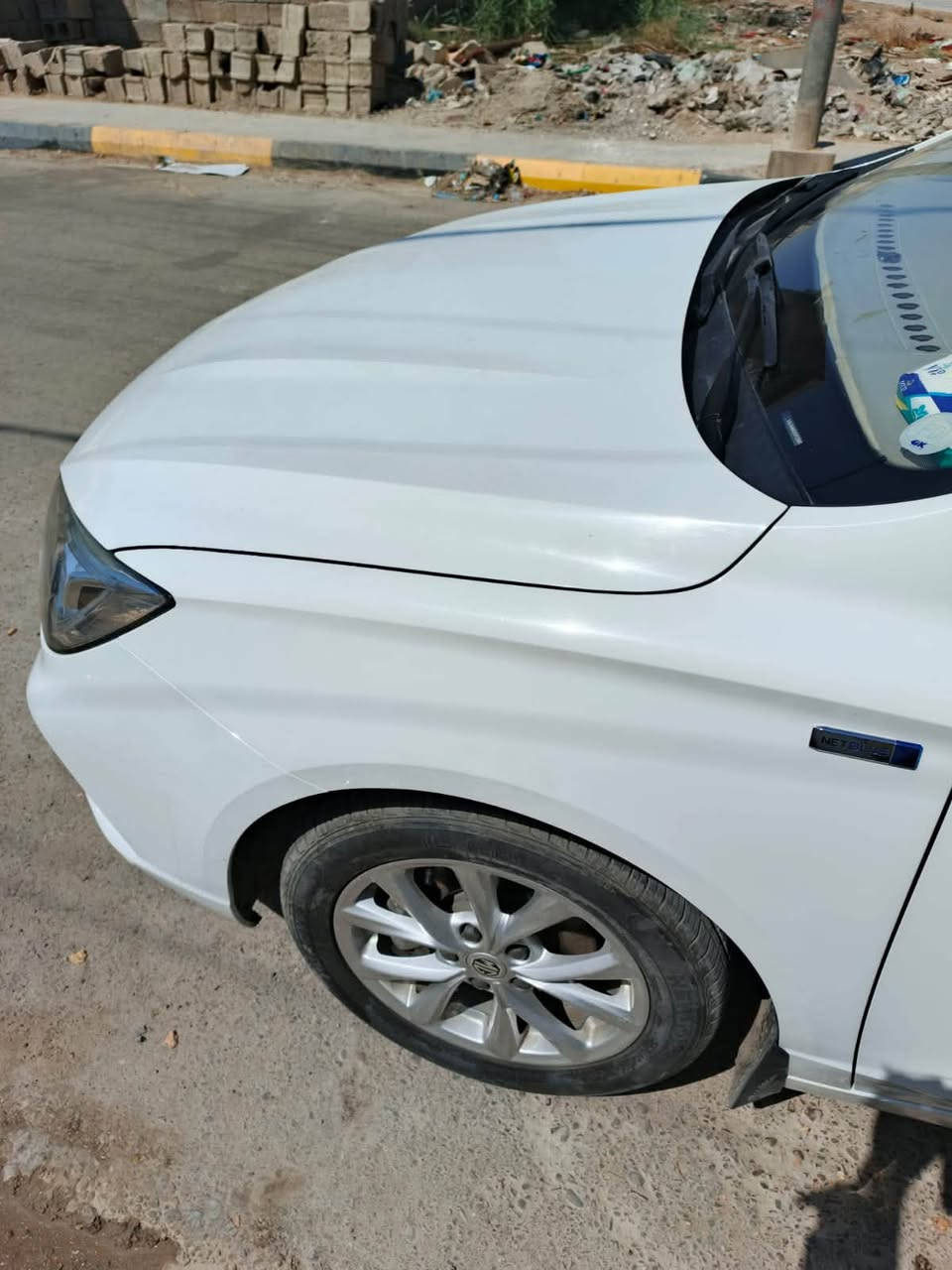 MG5 ام جي  2023
عداد السيارة - 50 الف
رقم سليمانيه  تحويل او وكالة
كفالة عدا الجاملغ الامامي الايمن بارد فققط  السيارة بعدها جديده
السعر 95$ مجال قليل
هاتف //***********
