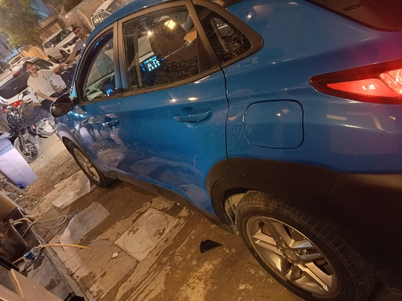 حبايب كونا هونداي موديل ﴿2021﴾
مواصفات ومميزات:
1ـ رقم اربيل #انكليزي بأسم الشركة مطلوب عليها 9 اوراق ينزل من سعر #السيارة
 سيارة حادث بنيد بدون دواخل بدون دواخل 
2- ماشيه 48 Mi

3- تبريد ثلج شغال🥶

4-رادار

5- مانع انزلاق 

6- تحكم قياده 3 انظمه

7-ترحيب عند التشغيل

8-تشغيل اسويج وليس بصمه

9- قفل عن بعد

10- موجود السونار وتفاصيله 
            
     السعر: ﴿﴿120﴾﴾ وبيها مجال ومراوس حسب الرغبه
                   
        ملاحظه : سيارة يراد بعد الملاحضات البسيطة علما السيارة خير من الله لا تنقيص ولا تبخير  
                        
*********** 
بغداد زيونه
