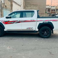 هايلوكس • دفع رباعي • ٢٠٢٥