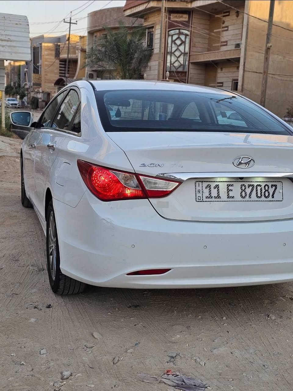 السلام عليكم. 
سوناتا موديل ٢٠١٣  كفالة عامة  بيها فقط كارت وبارد بهلال الجوملغ الخلفي  مواصفات الشركة العامة رقم بغداد  مميز باسمي  مكاني ديوانية السعر ١٣٣ للاستفسار اكثر ع رقم الهاتف  ***********
