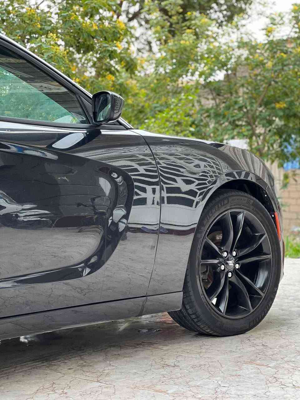 🚘 دوج جارجر🖤 قبل كلشي مكلف  بالنشر اتصل ع صاحبهه خاص مارد

✨السياره وارد كندي عداد 260 بيهه قطعه وحده تبديل بالعراق فقط
📍 ماشية 185,000 كم حقيقي

المواصفات:
• SXT Black Top
• شاشة كبيرة
• تشغيل عن بُعد
• تدفئة كشن
• كشن حضن
• نظام صوت Alpine
• منظومة لايت زينون جديدة
• بارد قليل بباب الصدر
.رقم اربيل الجديد بسمي تحويل شوكت ماتريد
💰 السعر: 182$
؟ مكانهه السياره بصره قضاء الهوير
📞 للاتصال:‏‪***********‬‏
‏‪+9647712458755‬‏ مصطفى البصرة, العراق
