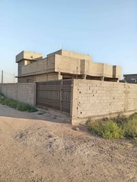 قطعة ارض للبيع 700 متر عليه دار طابقين  متكون 2 نوم استقبل ومطبخ وحولي...