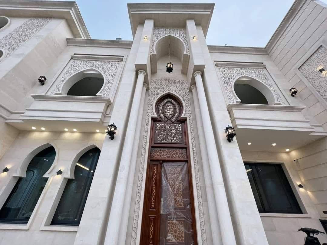 السلام عليكم اخوان ااني اشتغل تغليف واجهات مرمر وسعر المتر 20الف المتر مربع 15 الف المتر الطول شرط استلام مهندس ***********
