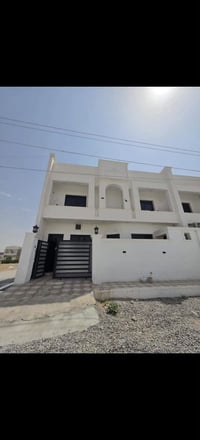 بيت • ١٠٠م • يسار السيطره