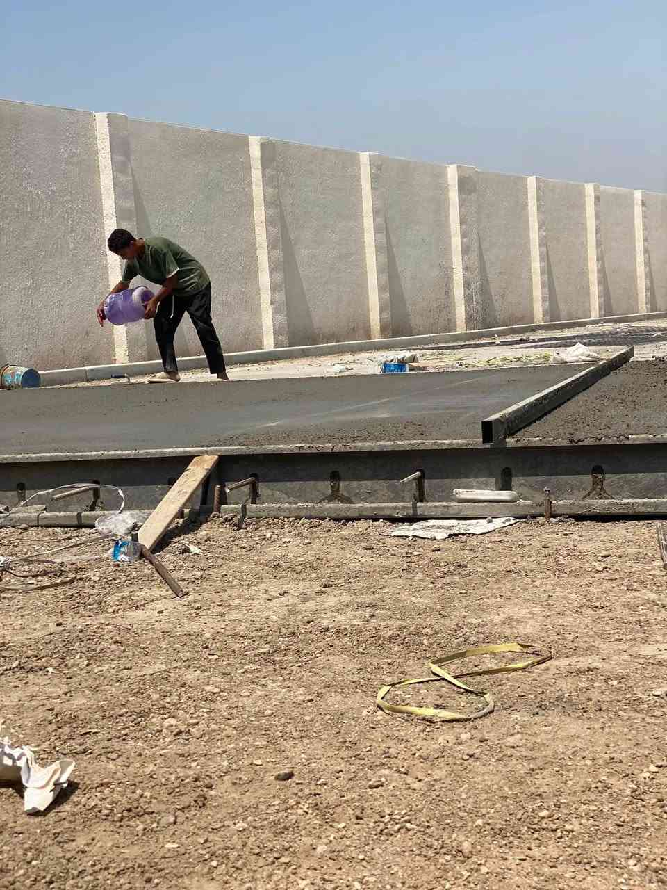 مستعدين صب وسقل ب الهليكوبتر 

كافة أنواع الصب 
دوائر حكوميه 
ساحات  
ومدارس صينيه
جملونات 
شغل درجة اولئ  كافة أنحاء العراق   تواصل واتساب ***********
