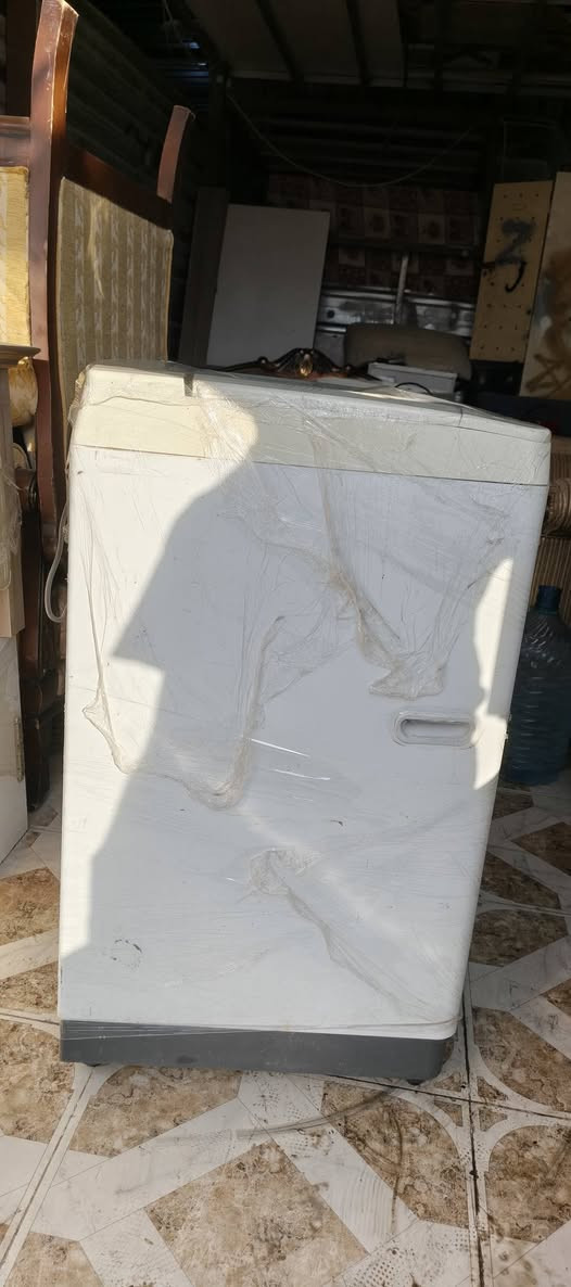 غساله توماتيك الحجم 8كيلو. الغساله LGالسعر 250او بيها مجال للطيبين او للشرايه  الرقم ***********
اكو توصيل داخل اربيل بس سعر التوصيل مو ضمن سعر الغساله
