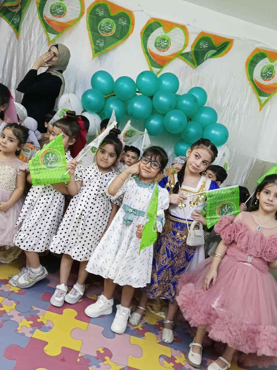 😍😍ب اجوأء مليئة بالحب❤️❤️ والفرح🤗 و السعاده 😍 والاحتفال 😍
احتفل ملوك و ملكات 🤩 روضه وحضانه ارض المرح
يوم الخميس 2026 /8/27
 بمولد سيد الكائنات
وخاتم المرسلين سيدنا محمد صلى الله عليه وسلم
💕كل 💕عام 💕والأمة 💕الإسلامية 💕 بالف خير 💕

روضة وحضانة أرض المرح
الحرية الأولى مقابل العياده الشعبيه الفرع الثاني على اليمنئ براس الشارع صيدلية زهرة الحرية
***********

