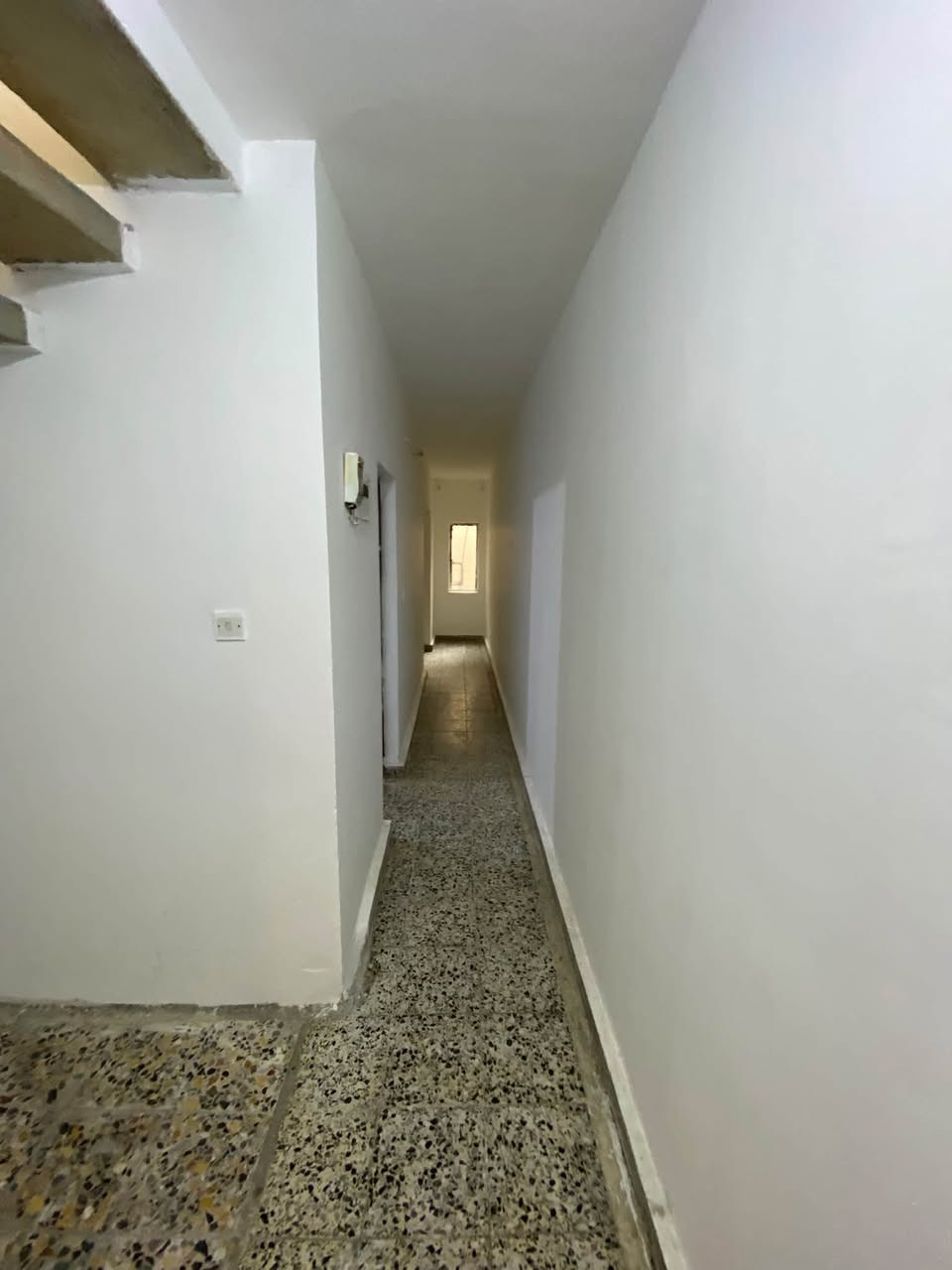 🏡 عقارات | بيع • شراء • إيجار 
مكتب افق الاعمار الهندسي 
رقم الهاتف ***********

مشتمل طابق ثاني معزول عزل تام 
مساحه 150
غرفتين نوم وصاله ومطبخ وصحيات والسطح  

الموقع شارع الكويتي 

سعر :850الف 

مشتمل ارضي 

غرفتين نوم وصاله ومطبخ وصيحيات عدد2 وكراج 
معزول عزل تام 
وياه مولد 5امبير من ضمن العقار 

بدل يجار  مليون 

 

🏠 بيوت وشقق
🏢 محلات ومكاتب
🌳 أراضي ومزارع
🔑 إيجار يومي • شهري • سنوي
💰 بيع وشراء العقارات

📩 للاستفسار أو عرض عقارك للإيجار والبيع، راسلنا على الخاص

📍 بغداد سيديه شارع قطر الندى مقابل ضي بغداد 

عقارك المثالي… أقرب مما تتوقع. 🤍

رقم الهاتف ***********

