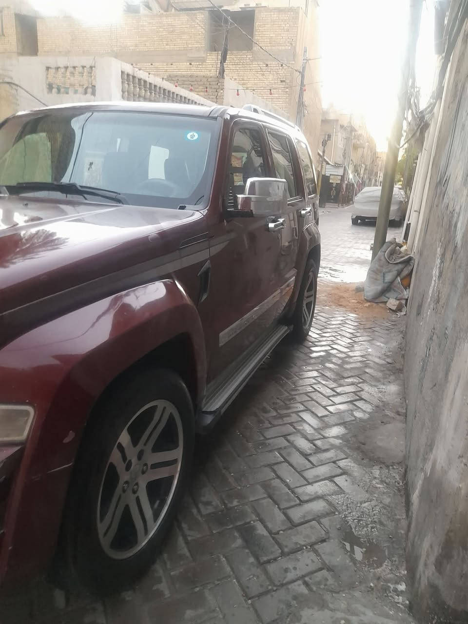 جيب ليبرتي  موديل 2008بيع او مراوس سيارة خير من الله مكينة وكير حاوية  كهربائيات كله شغالة مكينة ست سلندر تبريد ثلج صدر كلة جديدة بسمي اني سعر75 وبيه مجال بسيط للستفسار ***********
