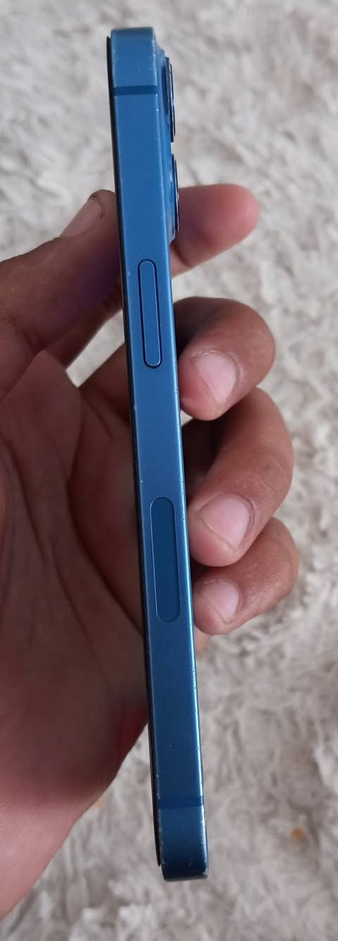 السلام عليكم

ايفون 13عادي للبيع 
ما مبدل بي شي بلادي التلفون 
بطاريه 75🔋
بي فطر بل ضهر خفيف 
ذاكره 128 
تك سيم
السعر 360 او بي مجال 
للستفسار ***********
