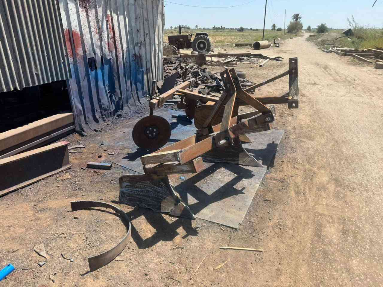 للبيع ديجر مال بتيته 💪
متوفر جميع الأحجام داخل معمل وحداده النعيمي للمعدات الزراعيه 

بإدارة عبادي النعيمي 🦅

المكان بغداد المحموديه سريع الدولي الجسر الرابع 📍 

متوفر بيع او مراوس 🔃 

يتوفر توصيل جميع محافظات العراق ✈️ 

ملاحظه اتصل على الرقم رجاءً ❤️ 

اي استفسار واتساب 💎 

***********
***********
