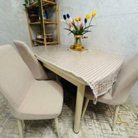 مێزی نانخواردن چوارکوسی دەستیە هیچ کیشەیەکی نیە بەرگی کورسی و سەر مێزی...