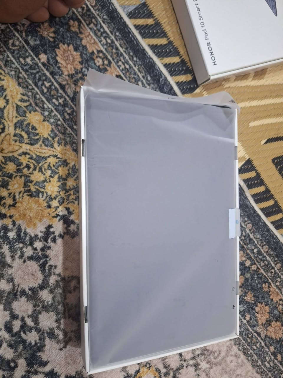 السلام عليكم
هونر باد 10 بيبر مات الشاشه الورقيه
الذاكره 256
اللون الرصاصي المميز
المعالج 120 فريم
الشاشه 144 هرتز
الملحقات :الكارتون مع مع كارتون الكيبور والشاحن الاصلي مال الجهاز
النضافه :95%
الجهاز فقط يحتوي على فطر بسيط جدا بالكلاسه الخارجيه مثل ما موضح ممبين جدا
السعر :440 وبيه مجال للطيبين
للاستفسار:***********
العنوان: البصره القبله
يوجد توصيل لكافه المحافضات
