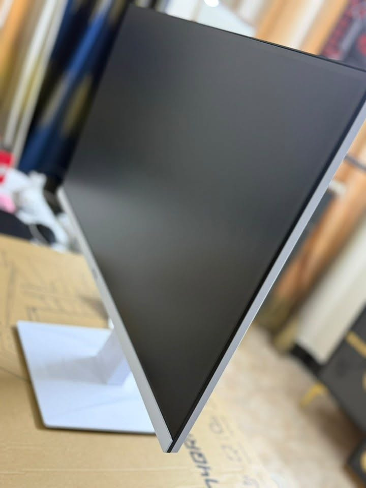 سلام عليكم للبيع شاشه LED MSI 27 MAG 274QRFW 2K RAPID IPS 180Hz 1Ms HDR400 WHITE اخت جديدة 
سعرهه 250الف.

ماوس ROG SPATHA WIRELESS/WIRED GAMING MOUSEمستخدم نظيف 100الف وبي 

***********
