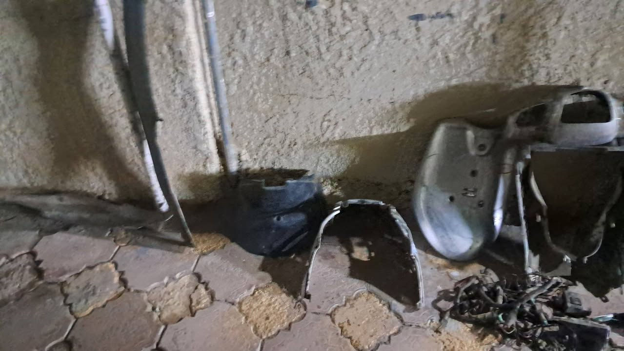 غراض دراجه. بطه للبيع.    ابيعهن شلع. كلهن.    ب٣٠.   الشراي يتصل عل. الرقم ***********
