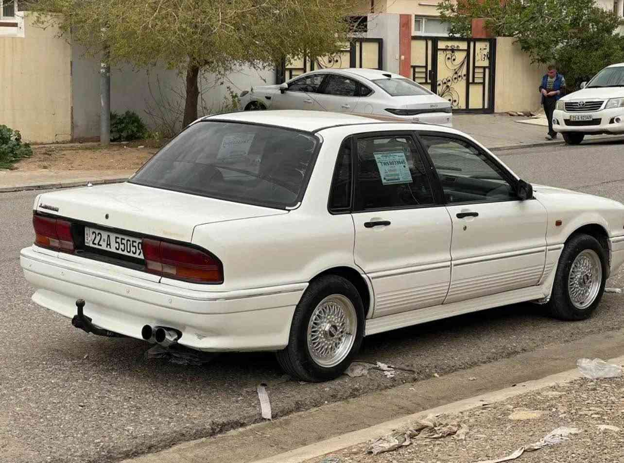 Galant 1992 مەکینە گەورە 
گێڕ مەکینە کارەبایات بەشەرت 
بەناوکردن و تەحویل بەشەرت 
یەک پارچە سبوغ 
جەمپەکی زۆر خەفیفی پێشی هەیە 
ڕەقەم و سەنەوی تاکوو ٢٠٣١ نوێیە 
بۆ نرخی نامە بنێرە 
*********** هەولێر أربيل, العراق
