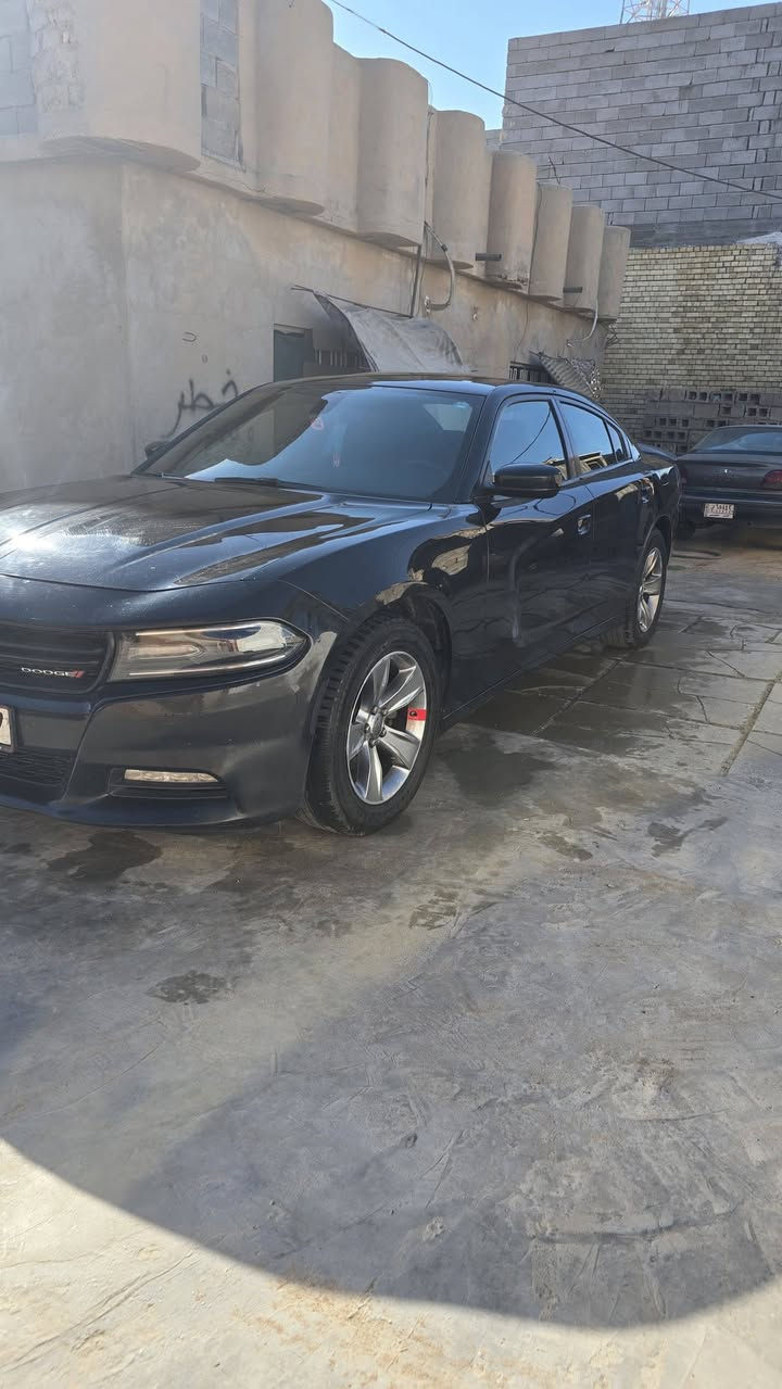 السلام عليكم
جارجرSXT 19 
رقم اربيل 
سياره جاهز ما بيها نقص 
ضرر 3 قطع جاملغ وباب وباب خلف الصدر
ماشيه 200 كيلو 
رقم الشاصي بالصور 
العنوان الرمادي 
السعر 175 وبيها مجال 
للاستفسار على الرقم ***********
