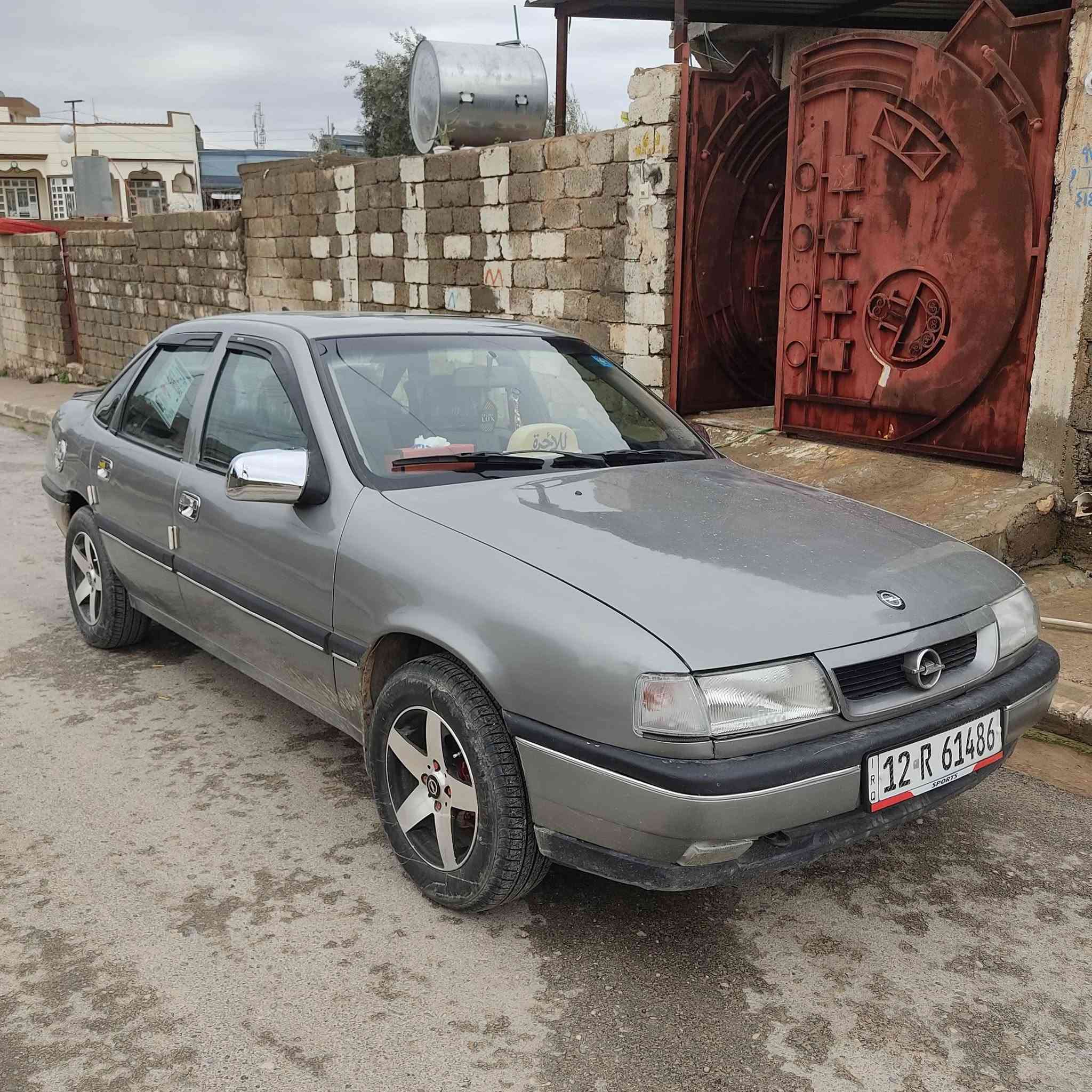 فكترا 16 موديل 92 رقم مسطرة محرك و كير شرط كهربائيات شغاله قفل مركزي سنوية لغاية 2032 قطرة خياس ما بيها وكالة و تحويل السعر 41 بي مجال
***********
