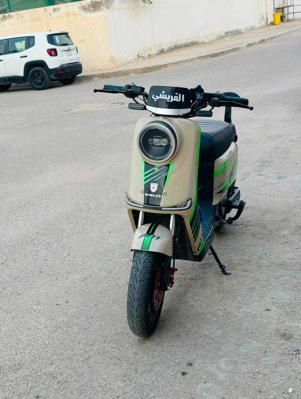 سلام عليكم دراجه شحن R11 استخدام شخصي ما صارلي هواي من مشتريه وياها سويجين وبصمه خمس بطاريات كبار ملف الفين الجبير سرعته حلوه 80 السعر خاص مكاني ناصريه مركز رقمي ***********
