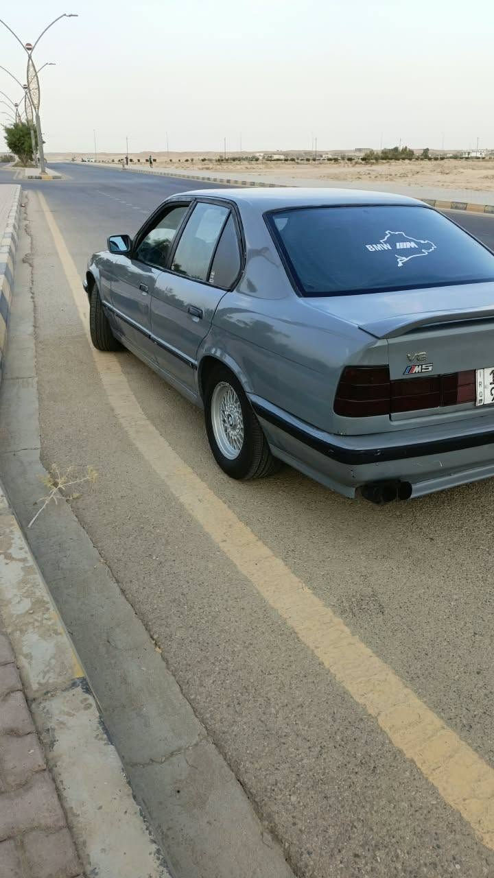 سلام عليكم
سياره BMW 535 للبيع وترهم مراوس سياره جاهزه كير محرك خير من الله نضافه مثل بل صور صدر نضيف تخم تاير جديد السعر ٤٥ ورقه وبيها مجال للشراي ***********
