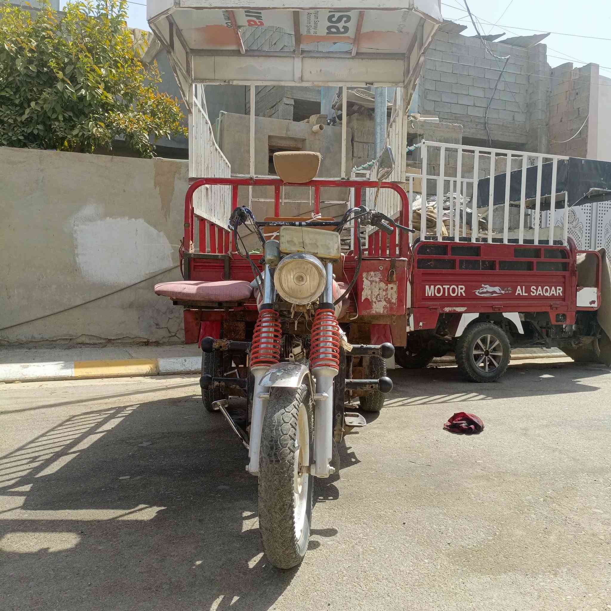 السلام عليكم ستوته للبيع ما بيها اوراق ستوته نظيفه ومحركها محرك 22 السعر 650. ***********
