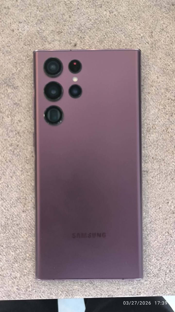 SAMSUNG GALAXY S22 ULTRA 
256/12
النضافه كدامك شخط مابيه 
قيم واخذ باليرضي الله 
للتواصل فقط واتساب 
***********

نص مكتوب في الصور:
- 03/27/2026 17:39