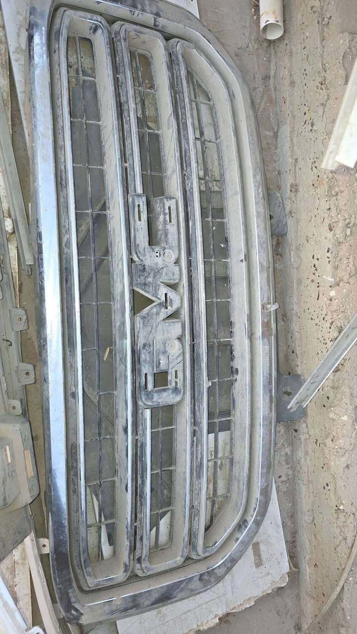 سلام عليكم
للبيع عبارات وشباك مال جمسي 18 ثنينهم بـ125 الف
مكاني بغداد ***********
