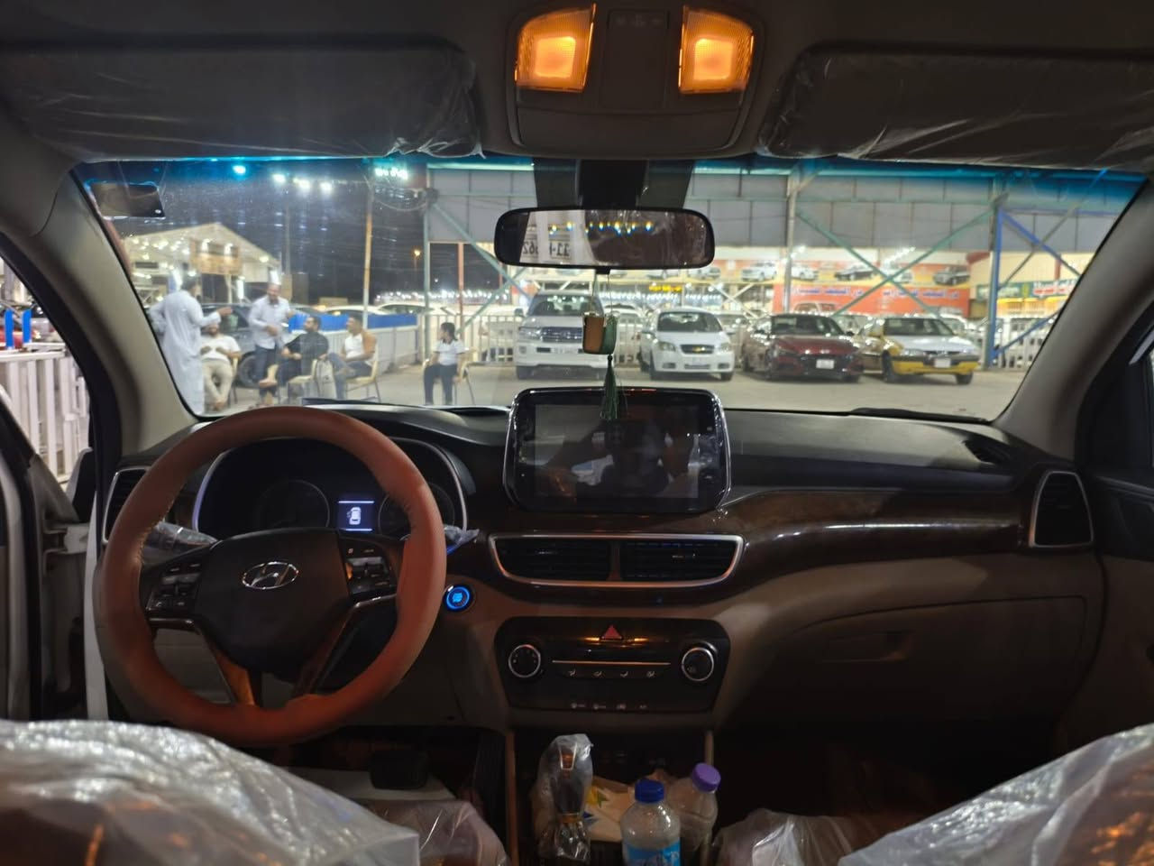 للبيع توسان 2020 خليجي 🚘🔥
💰 السعر: 183 ورقة وبيها مجال

🔹 موديل 2020
🔹 فول مواصفات عدا بانوراما
🔹 كشنات جلد وكهرباء
🔹 بصمة
🔹 خمس عدسات
🔹 مراية شفط
🔹 رقم بغداد دولي
🔹 السيارة باسمي
🔹 السنوية للـ31

📍 مكان السيارة: النجف الأشرف

📩 لباقي التفاصيل راسلني وتدلل

