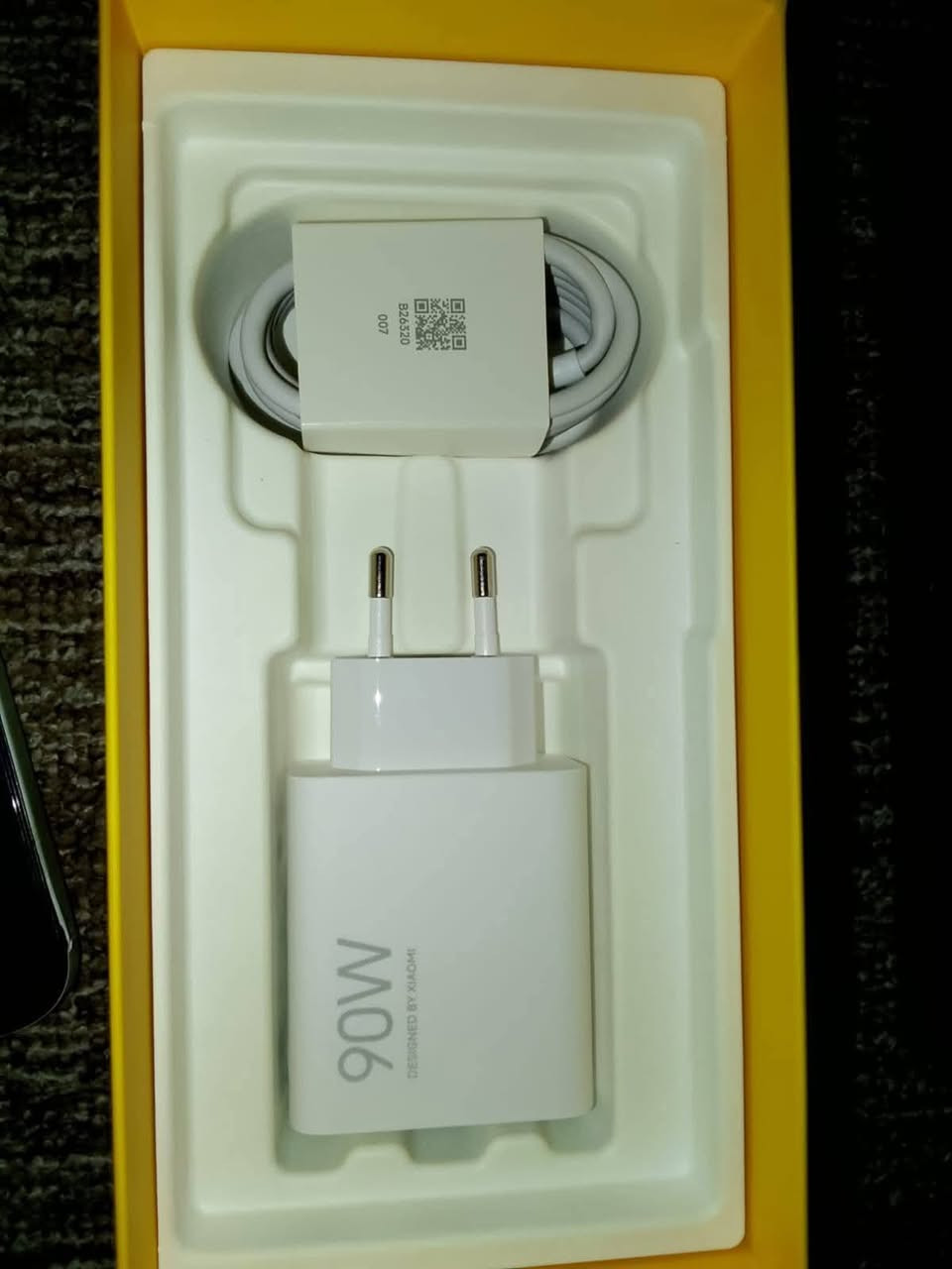 Poco F7 (Xiaomi) — للبيع
الحالة والاستخدام: مستعمل استخدام بيت بسيط جداً (تصفح وتواصل اجتماعي فقط)أقل من سنة الجهاز نظيف مكفول من كلشي اخو الجديد
الذاكرة: 512 جيجابايت | الرام: 12 جيجابايت
الشاشة: AMOLED بمقاس 6.83 بوصة |  120Hz | دقة 1.5K
المعالج: Snapdragon 8s Gen 3 (أداء عالي جدا للألعاب والتصفح)
الكاميرا الأساسية: 50 ميجابكسل مع مثبت بصري (OIS) + تصوير 4K
الكاميرا الأمامية: 20 ميجابكسل
البطارية: 6500 مللي أمبير
الشحن: سريع بقدرة 90 واط
المميزات: يدعمG5 بصمة تحت الشاشة | سماعات استريو IP64مقاومة للماء والغبار
السعر ٤٨٠ وبي مجال بسيط
مكاني نجف
اذا شراي تواصل واتساب ***********

نص مكتوب في الصور:
- 51 4G+ ٤:٥٩ حماية البطارية معلومات البطارية صحة البطارية ٩٨% الدورات ٢٦٠ بيانات التصنيع يوليو ٢٠٢٥ أول استخدام: أغسطس ٢٠٢٥ حماية شحن البطارية شحن كامل حماية البطارية لتمديد عمر البطارية، سيتوقف الجهاز عن الشحن عندما يصل مستوى البطارية إلى ٨٠% وسيقوم بالشحن الكامل فقط عند الجدول الزمني الشحن الذكي لإطالة عمر البطارية، سيتعلم النظام كيفية شحن جهازك ويتوقف عن الشحن عندما تصل نسبة البطارية إلى ٨٠% في الحالات المناسبة.