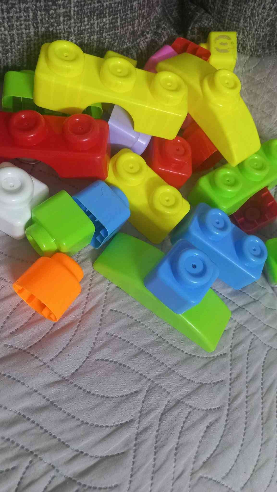 مجموعة مكعبات • eMAG